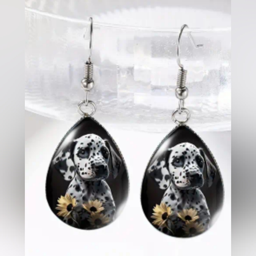 2/30$ Or 3/$35 Summer Dalmatian Floral Dog Crystal Glass Earrings (#096)‎